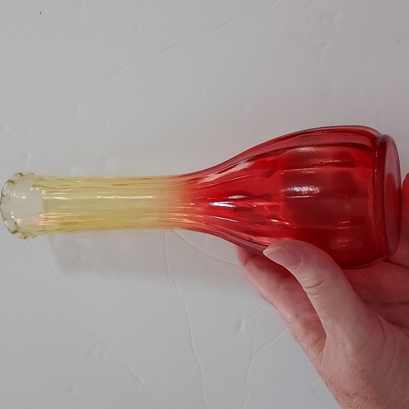 Vintage Jeanette Amberina Glass Vase,Red,Yellow.8 3/4in.Hx2 1/3inW.GUC. - Picture 7 of 7